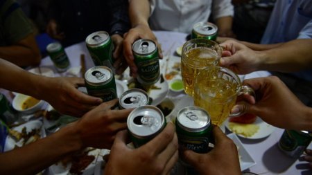 'Ở Hà Nội các bạn, chỗ dễ tìm nhất là quán bia’
