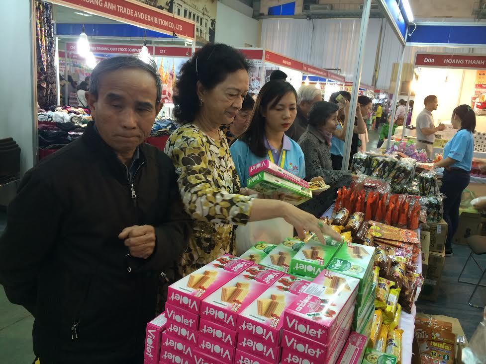Bánh chưng nếp Thái, hương 'made in Thailand' cúng ông bà