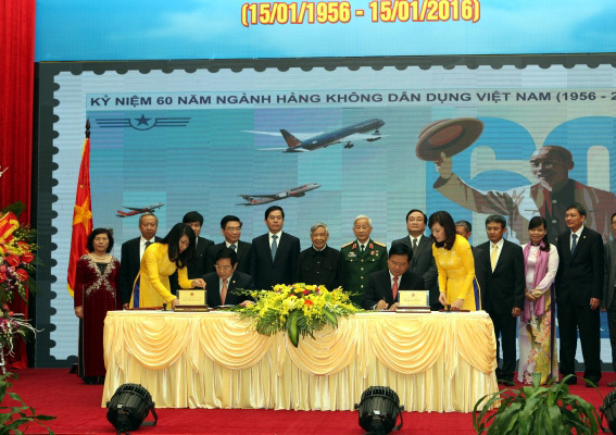 Phát hành bộ tem đặc biệt 60 năm ngành hàng không
