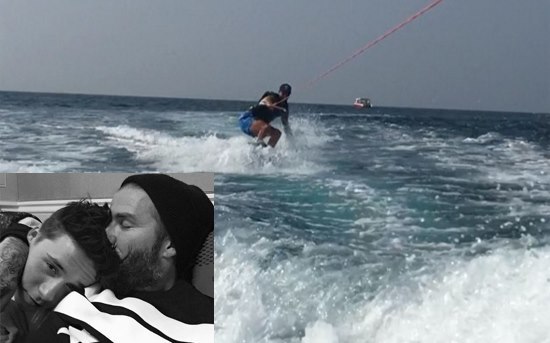 Becks tôn con trai làm thầy dạy lướt ván