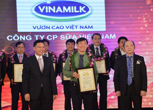 Chính thức công bố xếp hạng 500 DN lớn nhất VN năm 2015