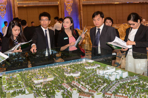 Thưởng Tết khủng hay chiêu trò PR?