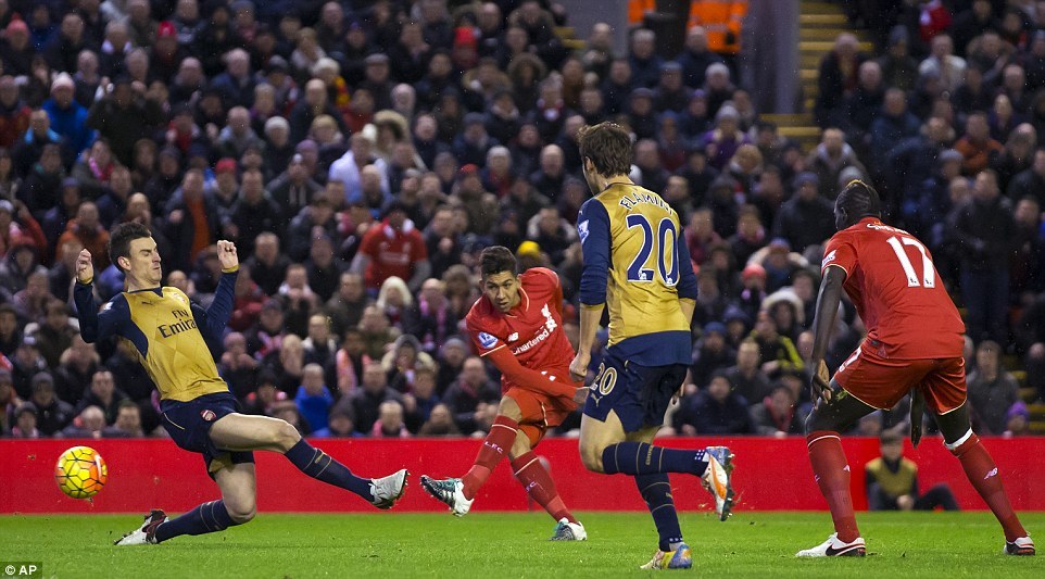 Rượt đuổi siêu kịch tính, Liverpool cưa điểm Arsenal