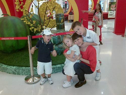 Nàng siêu mẫu và công cuộc kiếm tìm lại hạnh phúc bằng cuốn từ điển