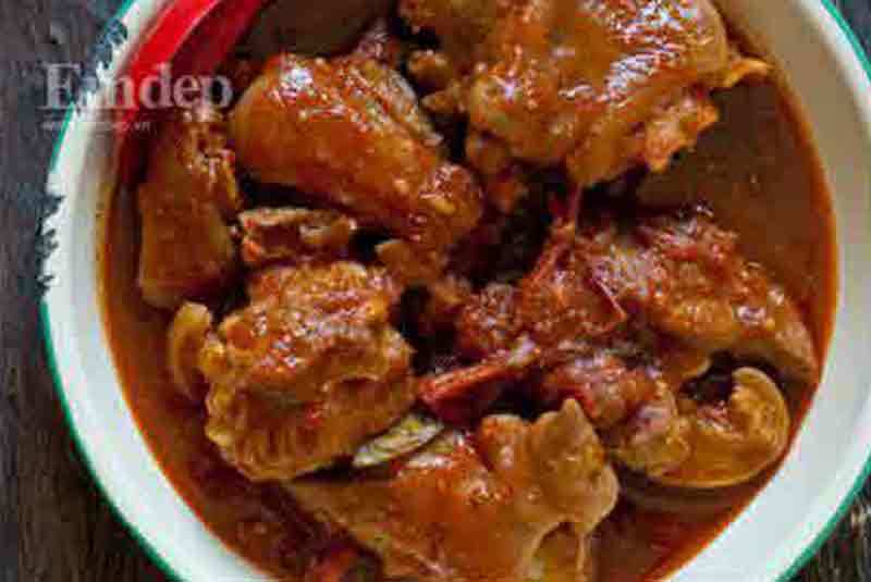 Món chân giò sốt cà chua 