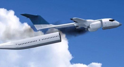 Ngoạn mục cảnh máy bay tự tháo rời cabin khi gặp nạn