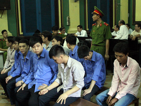 'Đại bàng' trại giam và ngón đòn dã man giết bạn tù