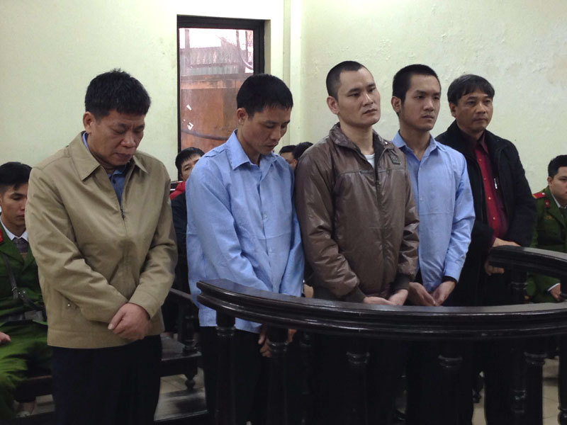 Phó Ban tổ chức quận uỷ Cầu Giấy lĩnh 10 năm tù