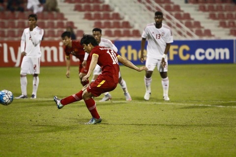 Công Phượng sút tung lưới U23 UAE
