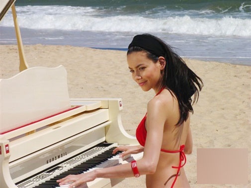 Hình ảnh quá khứ chưa từng công bố của Hồ Ngọc Hà