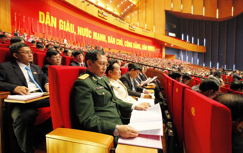 Thảo luận các văn kiện Đại hội 12