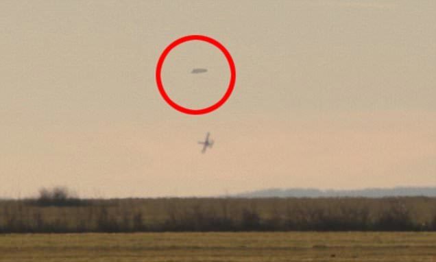 Bí ẩn hình ảnh chiến đấu cơ truy đuổi UFO ở Bulgaria