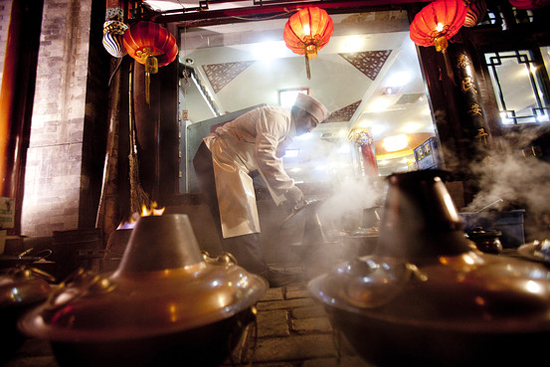 Hàng loạt nhà hàng bỏ ma túy vào đồ ăn