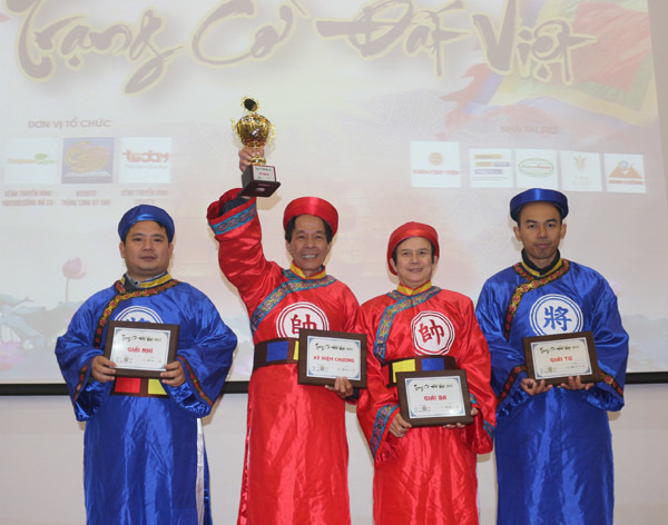 Danh thủ Trềnh A Sáng trở thành Trạng Cờ Đất Việt!