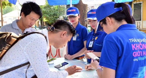 Phổ cập 4G: Bài toán từ VinaPhone