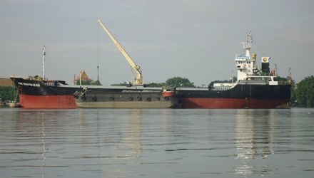 Tàu Việt Nam chìm ở Myanmar