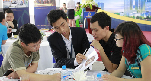 Cất nóc khu Ruby, dự án Goldmark City