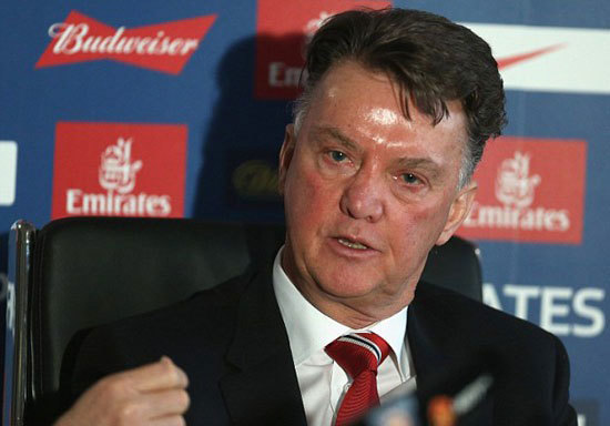 Van Gaal tuyên bố chiến đấu để ở lại M.U