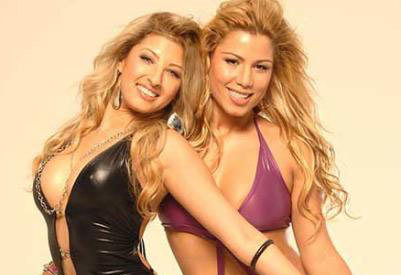 Chị em sexy và thú vui xác thịt của Ronaldinho