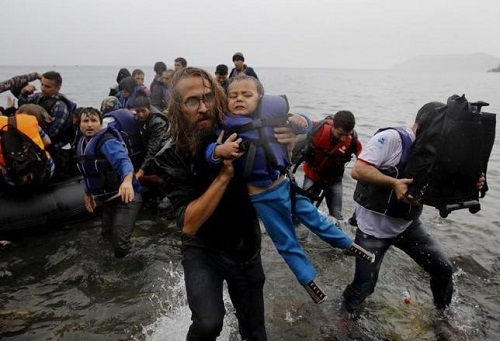 Lật thuyền chở người di cư, 40 người chết đuối