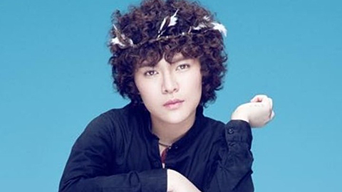 Từ trẻ tự kỷ thành ca sĩ làm chao đảo cộng đồng mạng