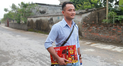 Tết ấm của khách hàng trúng Lộc Khai xuân NESCAFÉ