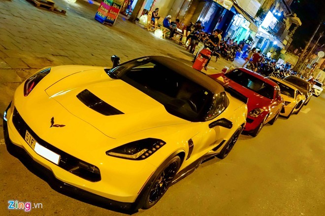 Loạt siêu xe mới ra biển số tập trung ở TP HCM