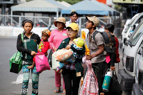 Tết thơm thảo ở các bến xe đoàn viên