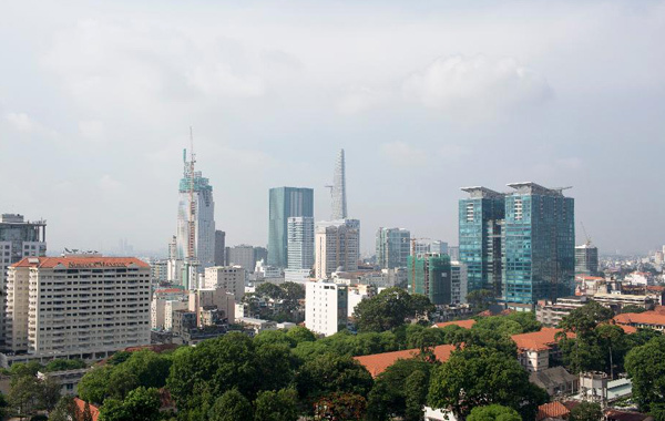 Forbes ca ngợi 30 năm đổi mới kinh tế của Việt Nam