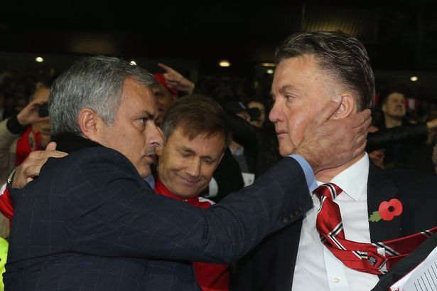 Sốt dẻo: Mourinho sẽ về M.U thay Van Gaal