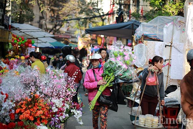 Chợ hoa cổ nhất Hà Thành nhộn nhịp ngày cuối năm