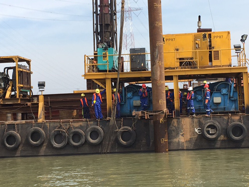 Tết tình nguyện của công nhân xây cầu CIENCO4