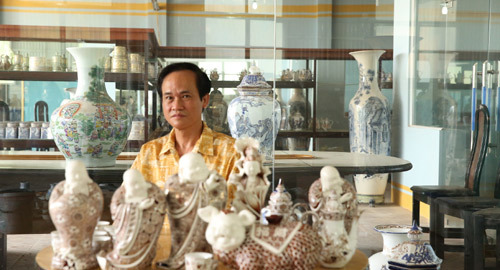 Lê Duy Hảo, người đưa ‘Duyên’, ‘Giác’ vào gốm sứ thạch anh