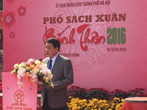 Khai mạc Phố sách Xuân 2016