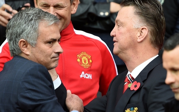 Mourinho ký 3 năm với M.U, lương gấp đôi Van Gaal