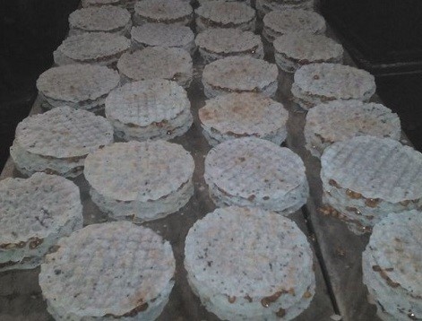 Xếp hàng dài đăng ký mua kẹo cu đơ Hà Tĩnh