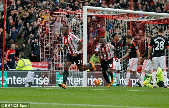 Highlights: Sunderland 2-1 M.U