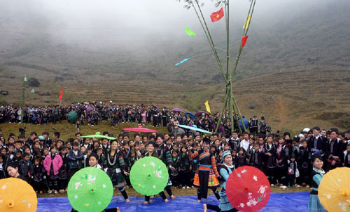 5 lễ hội Xuân độc đáo đang và sắp diễn ra ở Sa Pa