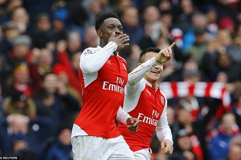 Welbeck ghi 