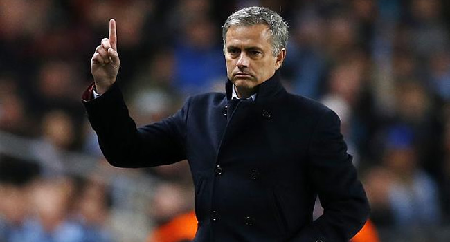 M.U bổ nhiệm gấp Mourinho cuối tháng này?