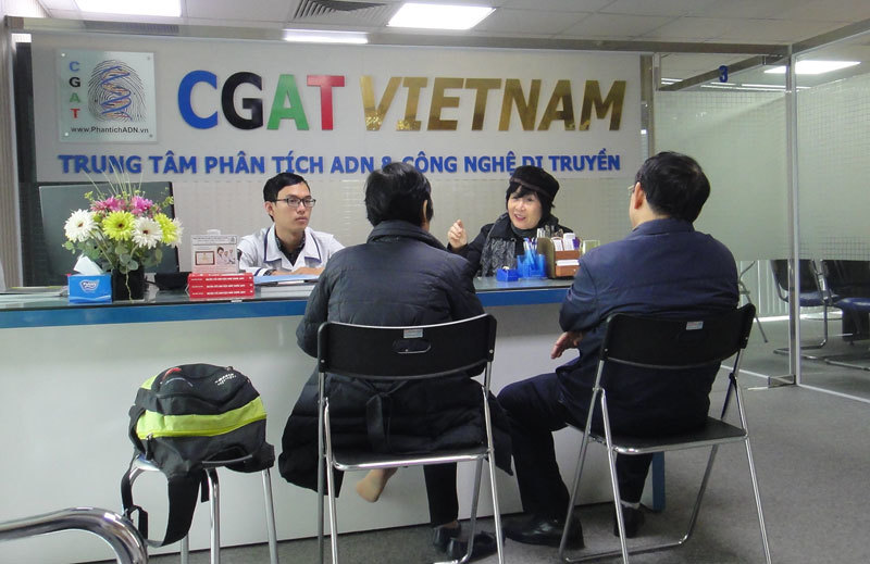 Cô gái câm điếc xin sửa kết quả ADN để cưới con sếp