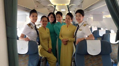 Bất ngờ phi hành đoàn toàn 'hotgirl' của Vietnam Airlines