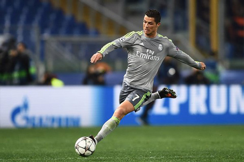 Ronaldo dứt điểm tuyệt đẹp mở tỷ số cho Real