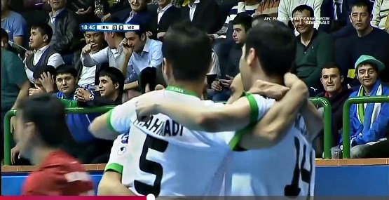 Mahdi Javid dứt điểm qua chân Văn Huy mở tỷ số.