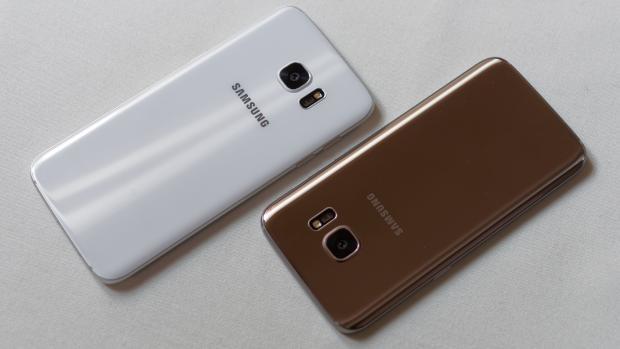 Samsung Galaxy S7 ra mắt: mạnh hơn, camera đẹp hơn