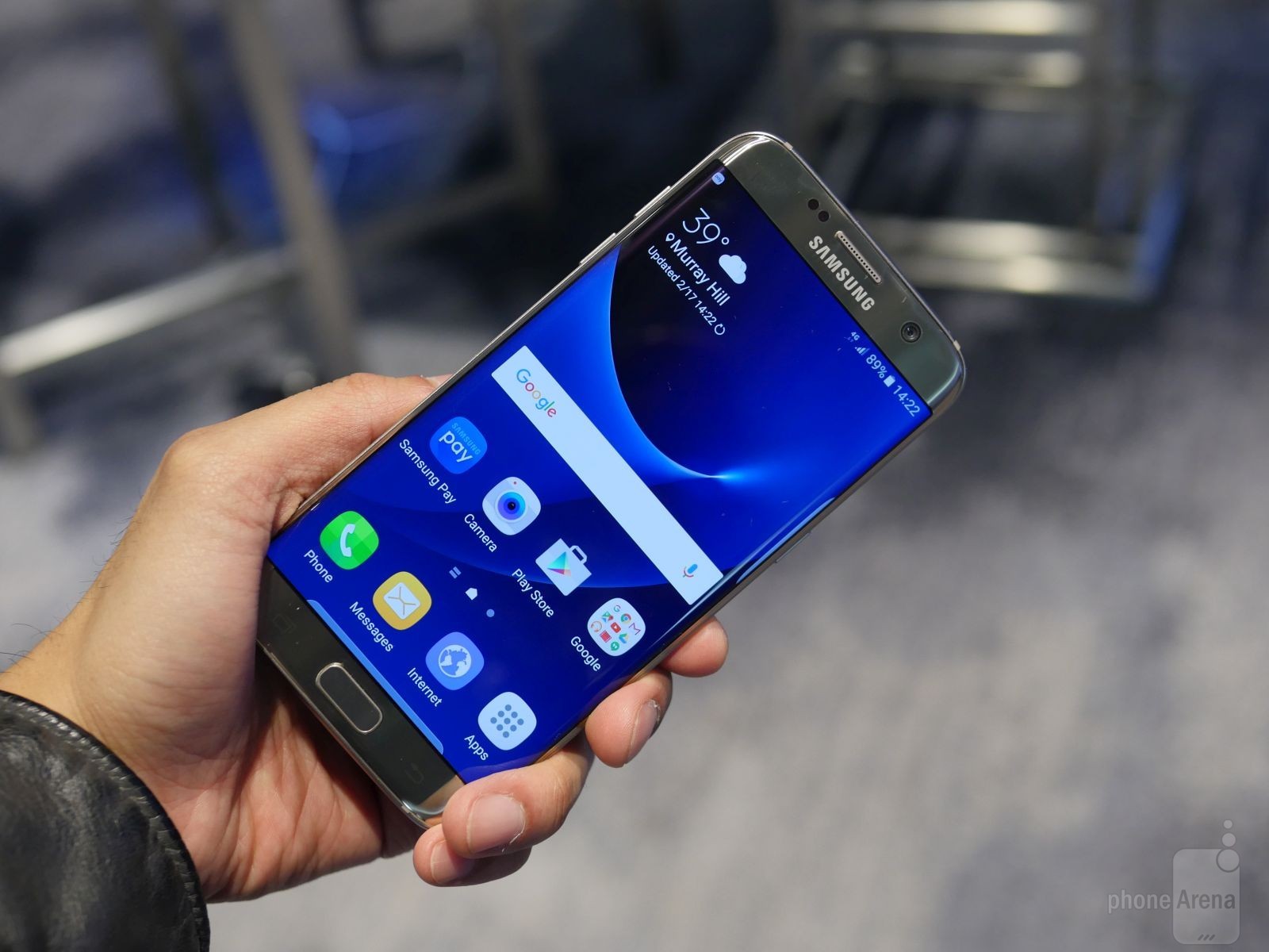 Galaxy S7 Edge chính thức trình làng: siêu mạnh, pin khủng