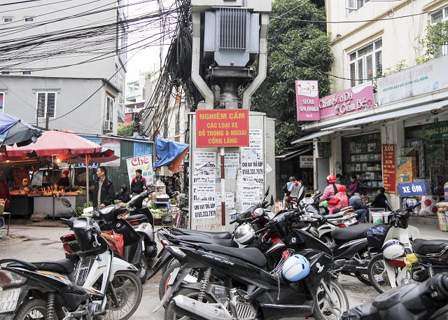 Ngược đời Hà Nội: Càng cấm… càng làm