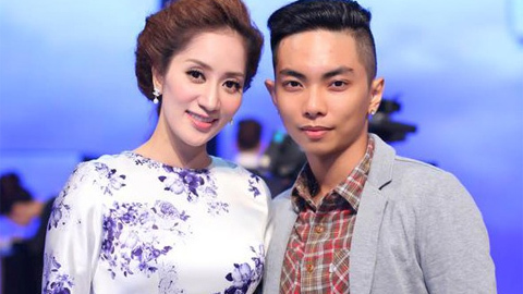 Khánh Thi, Phan Hiển nhảy cùng nhau ở trạm xe bus