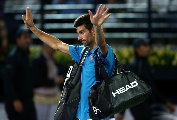 Djokovic thua sốc ở tứ kết Dubai