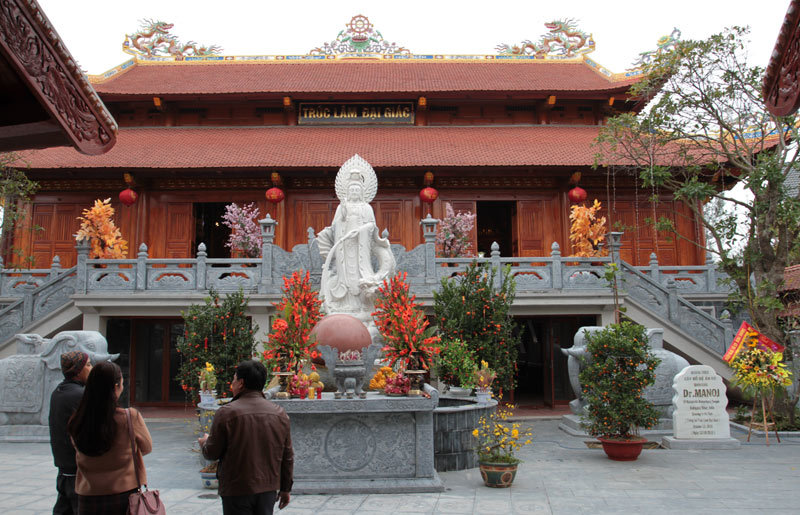 Điện thờ tráng lệ 100 tỷ bậc nhất Việt Nam ở Hà Tĩnh